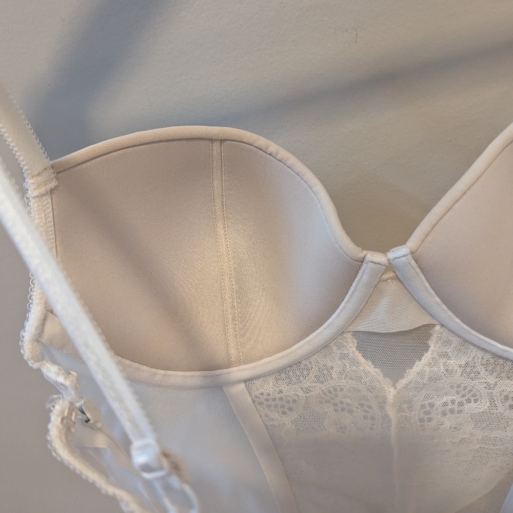 Victoria's Secret Sheer Ivory Lace Corset Bustier Bridal Coquette - Picture 8 of 13